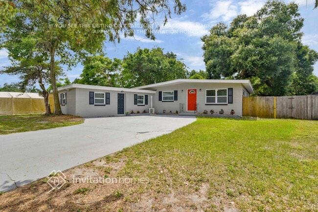 Building Photo - 1726 Diamond Dr