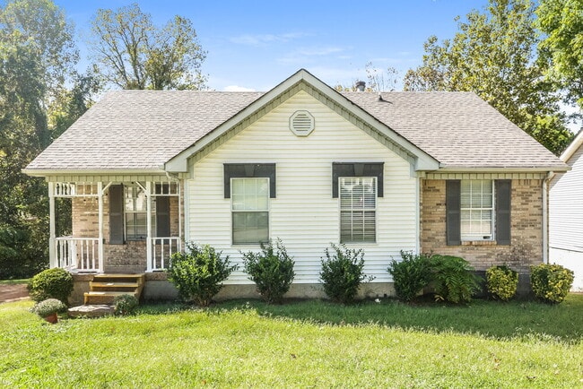 Building Photo - 609 Cedarhill Ct