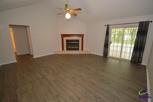 Foto del edificio - 309 Northlake Dr