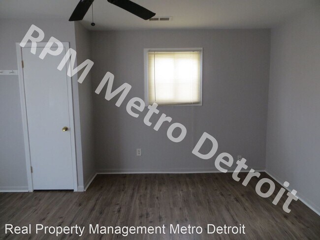 Building Photo - 3 br, 1 bath House - 20563 Delaware