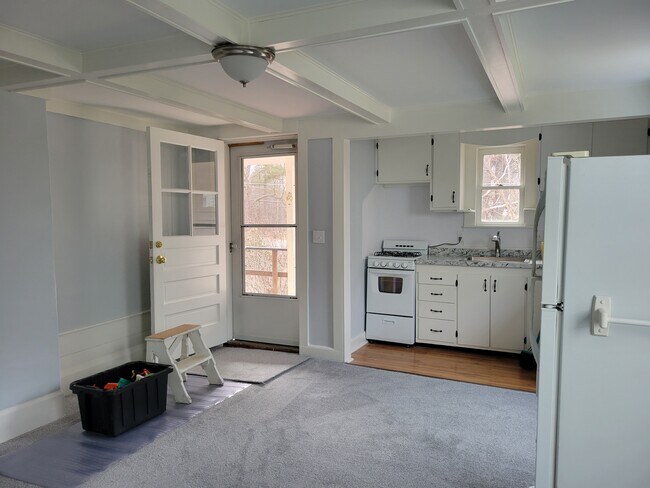 Foto del edificio - 106 Emerson Ave