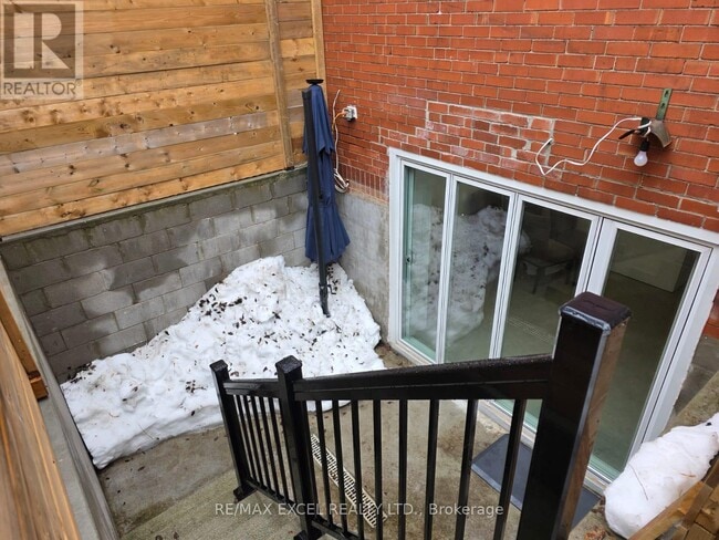 Photo du bâtiment - 46 Bartonville Ave W