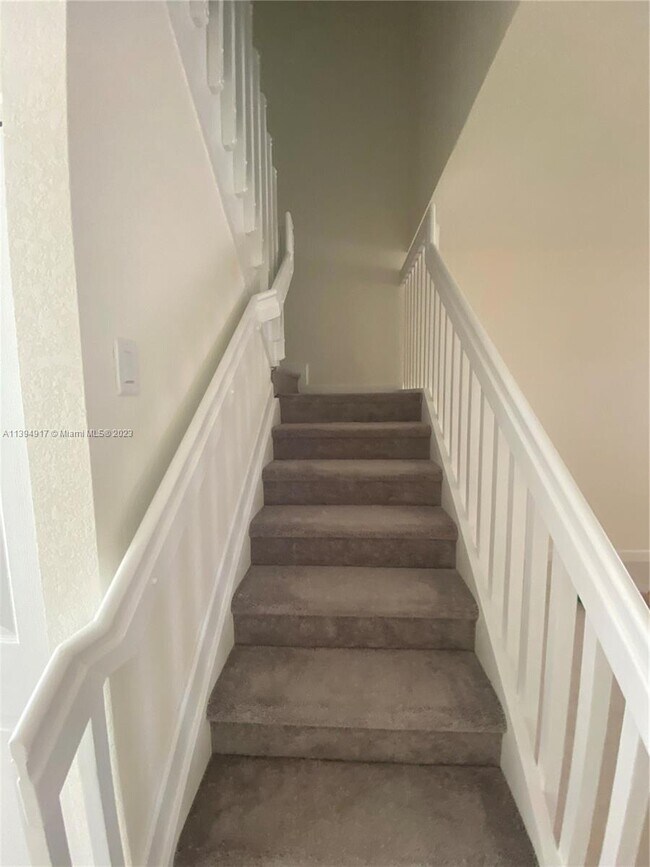 Foto del edificio - 10819 W 33rd Ln