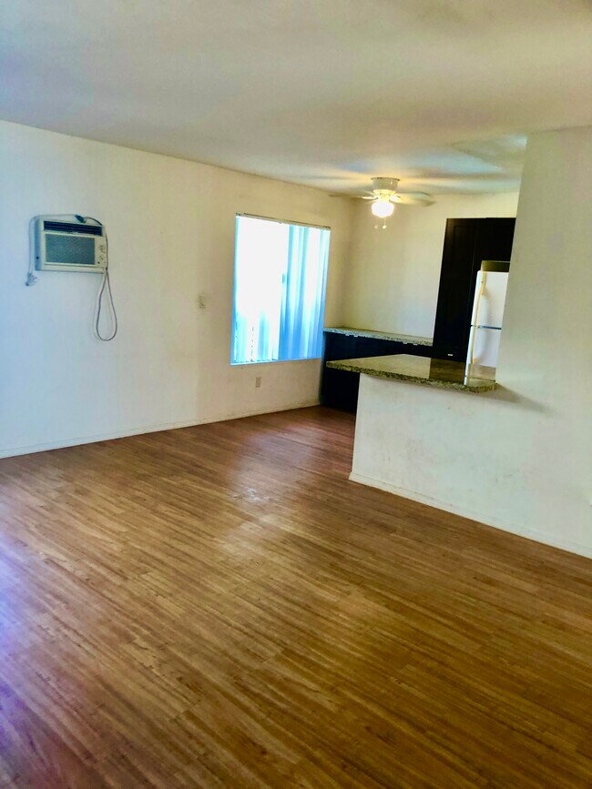 Building Photo - 7302 Mesa College Dr