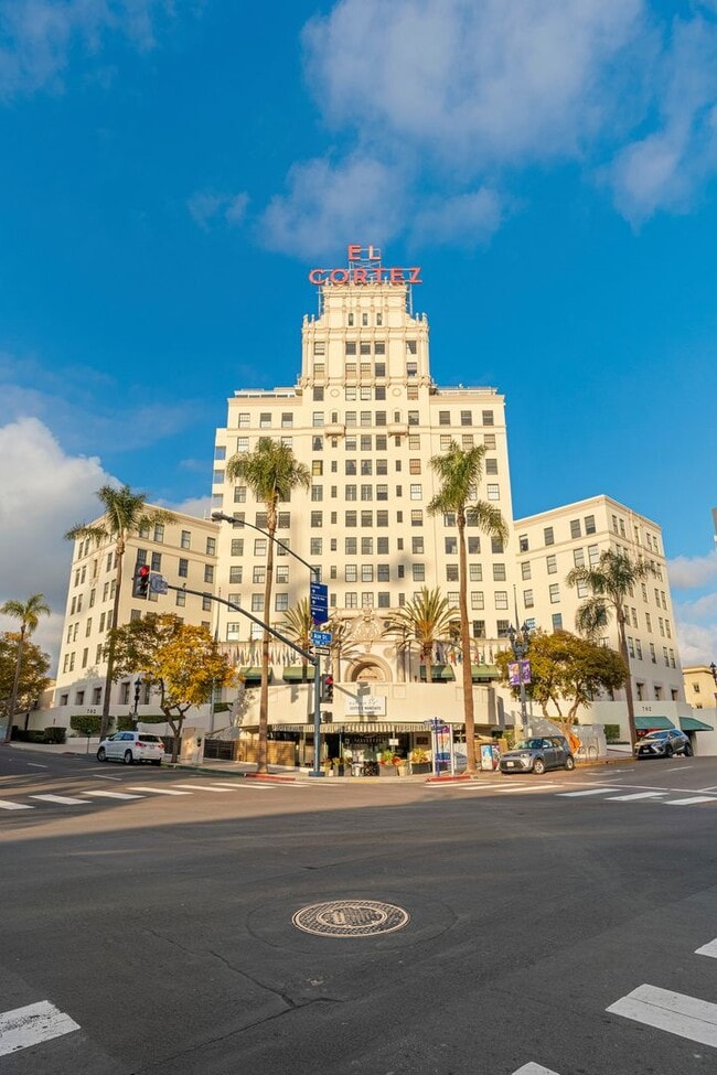 Building Photo - Penthouse Living at the Historic El Cortez...