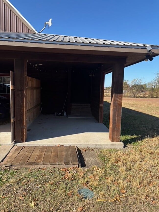 Building Photo - 6881 FM 1387