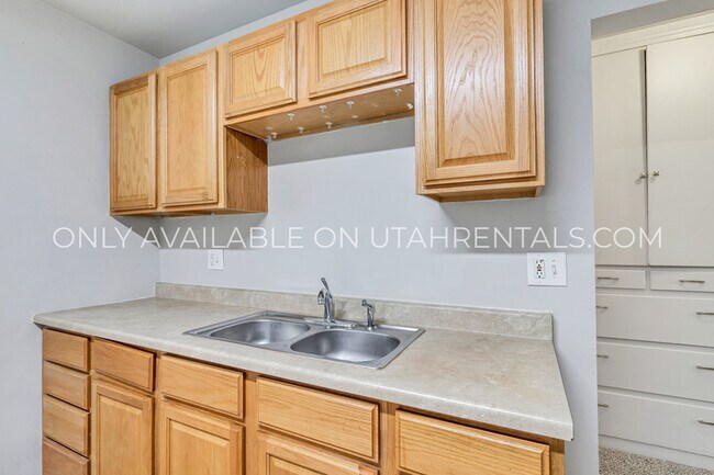 Foto del edificio - 511 N 100 W St