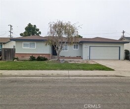 Building Photo - 877 Pearl Dr