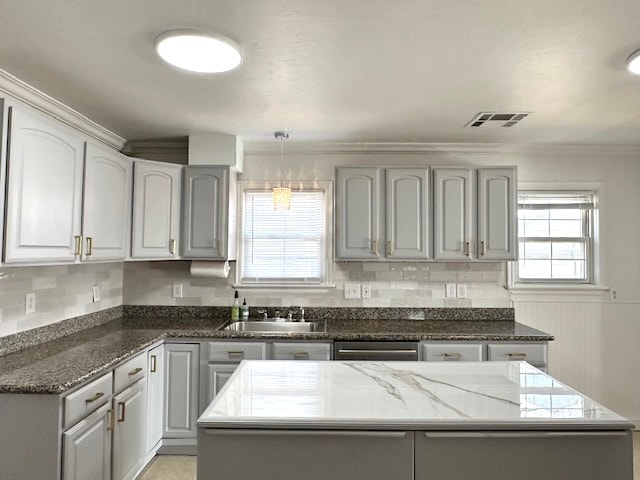 Foto del edificio - 3615 N Westmont St