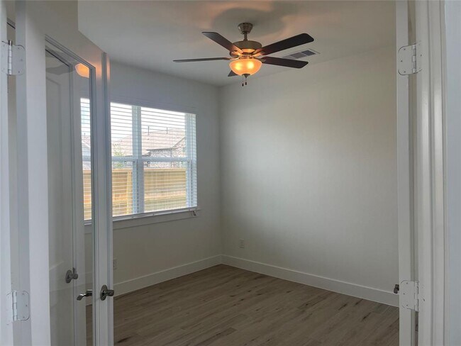 Building Photo - 2203 Garden Arbor Ln