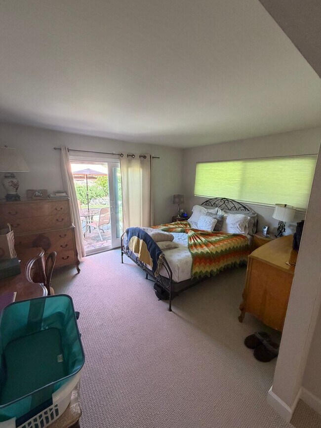 Foto del edificio - 3 Bed 2 Bath In Livorna Estates