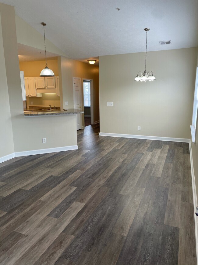 121 Ashley Park Dr Unit 5E, Myrtle Beach, SC 29579 Condo for Rent in