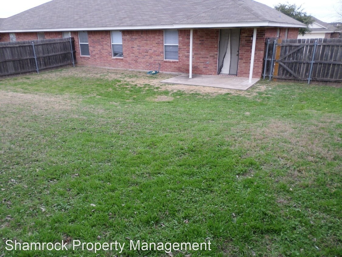 Building Photo - 2 br, 2 bath House - 713 Park Meadows