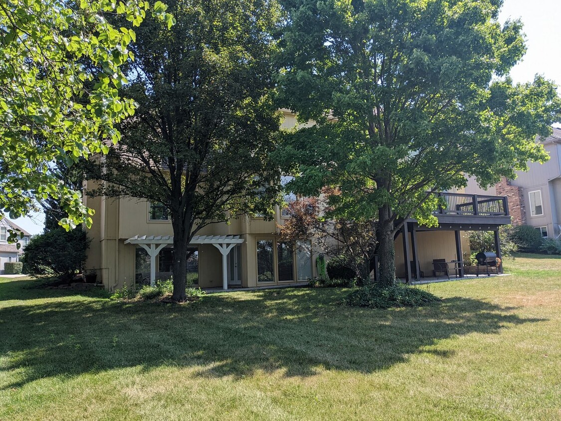 Primary Photo - Great House on the Golf Course