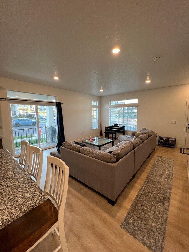 Foto del edificio - 4286 W Dixon Way