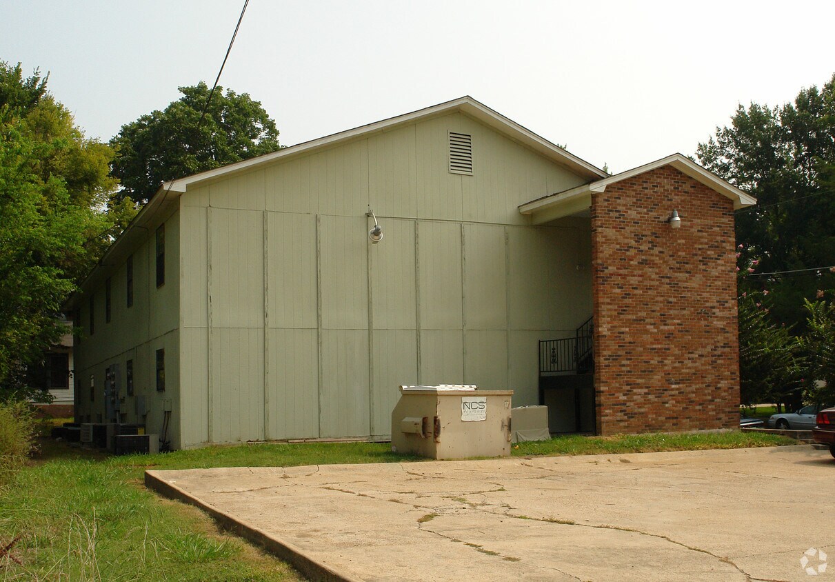 Building Photo - Madison Garden Apartments