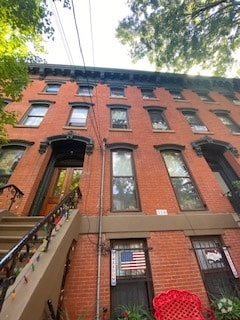 Building Photo - 316 Varick St
