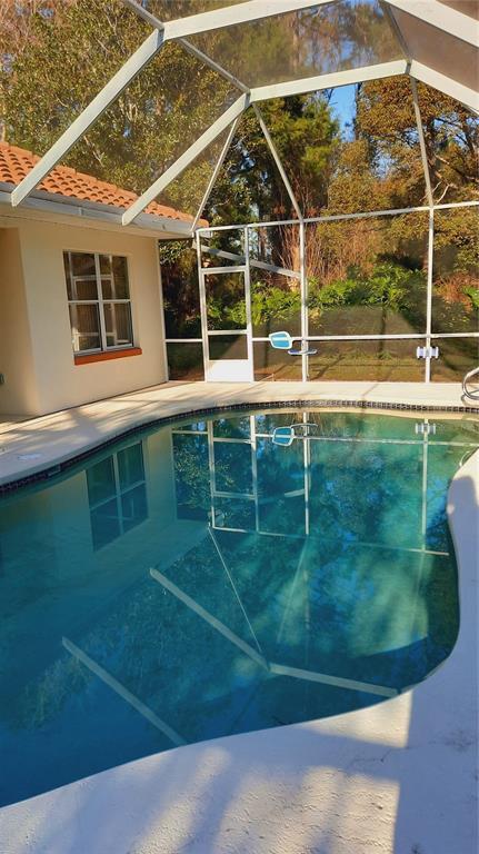 Foto del edificio - 58 Burning Bush Dr