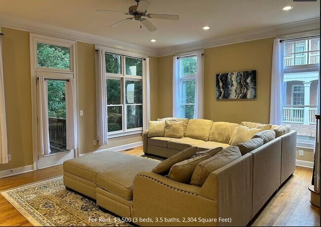 Foto del edificio - 1436 Wembley Ct NE