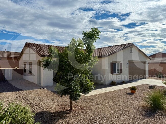Building Photo - 640 S Harry P Stagg Dr