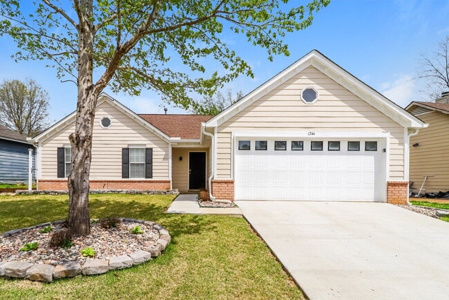 Building Photo - 1244 Breezy Gate Dr