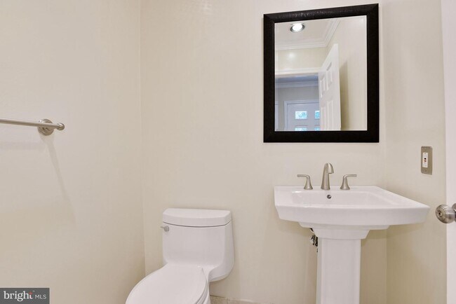 Building Photo - 12541 Alder Woods Dr