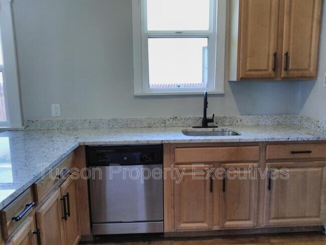 Foto del edificio - 1245 N 1st Ave