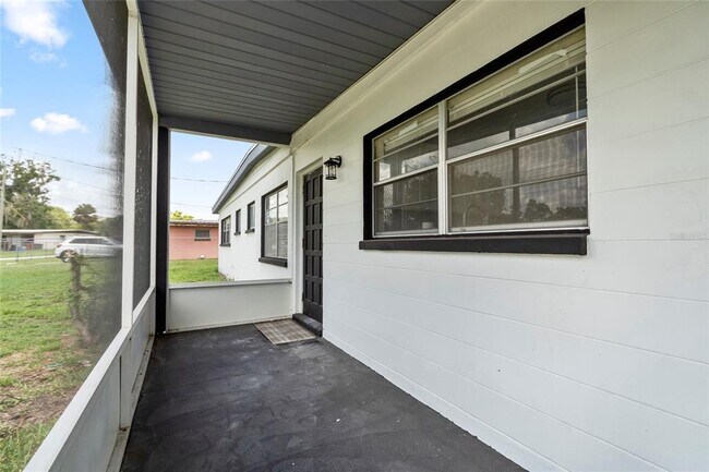 Building Photo - 512 Langford Cir