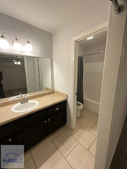 Foto del edificio - 1434 Paul Caswell Blvd