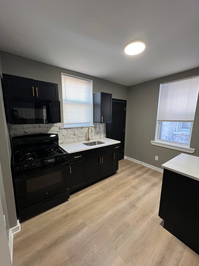 Foto del edificio - 930 Pennell St