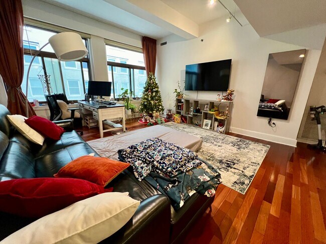 Foto del edificio - Stunning 1-Bedroom Condo at the Ellington ...