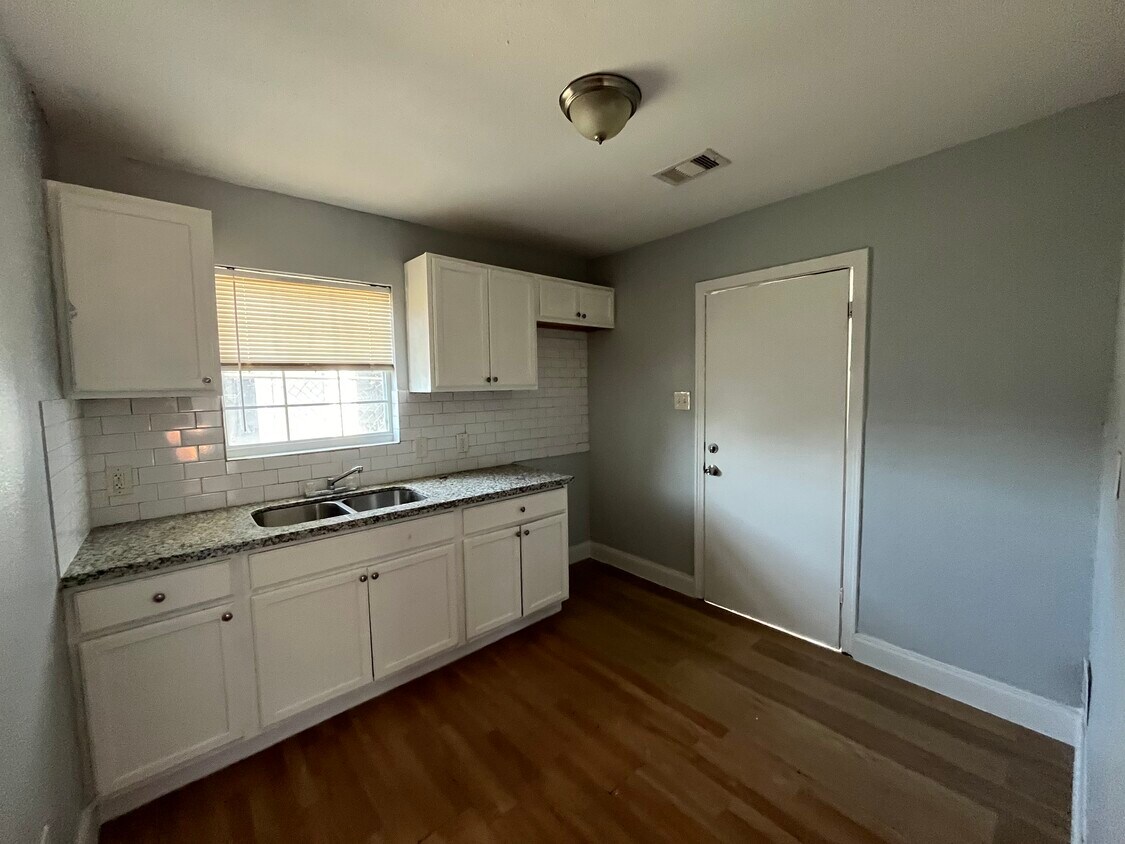 Foto principal - 3117 Rosalie St
