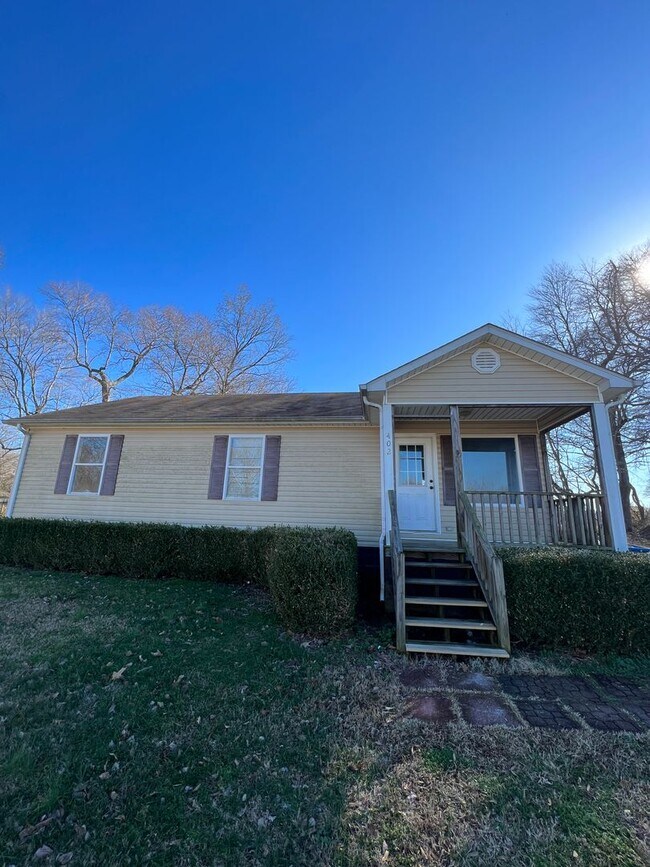 Building Photo - Charming 3 BD, 2 BA Home in Martin, TN!