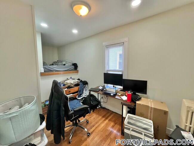 Foto del edificio - 49 Beech Glen St