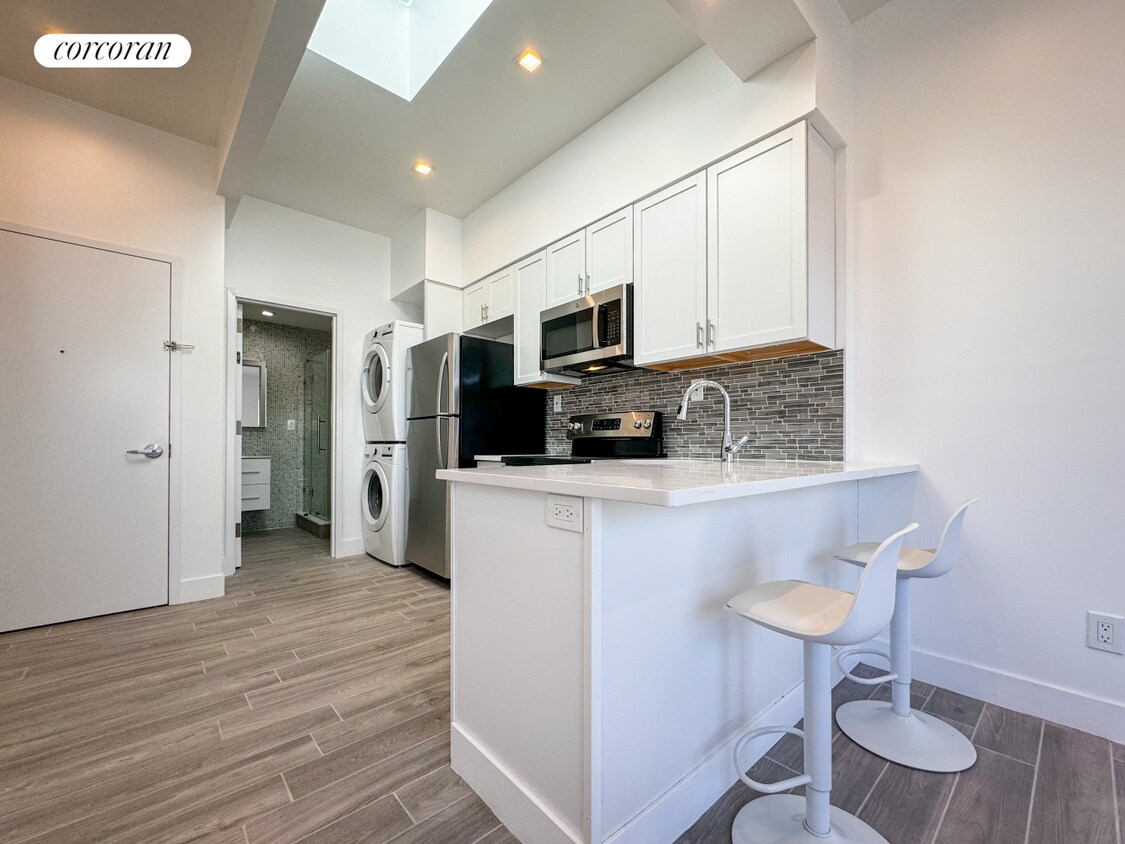 7616 Rockaway Blvd Unit 2F, Queens, NY 11421 Room for Rent in Queens, NY