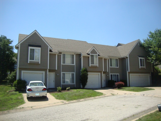 Foto del edificio - 8922-8946 Hauser St