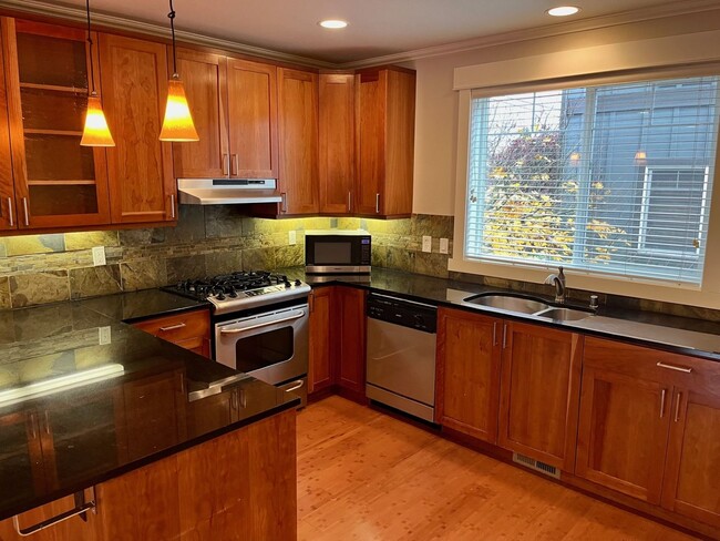 Foto del edificio - Magnolia Townhome