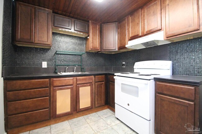 Foto del edificio - 610 Mills Ave