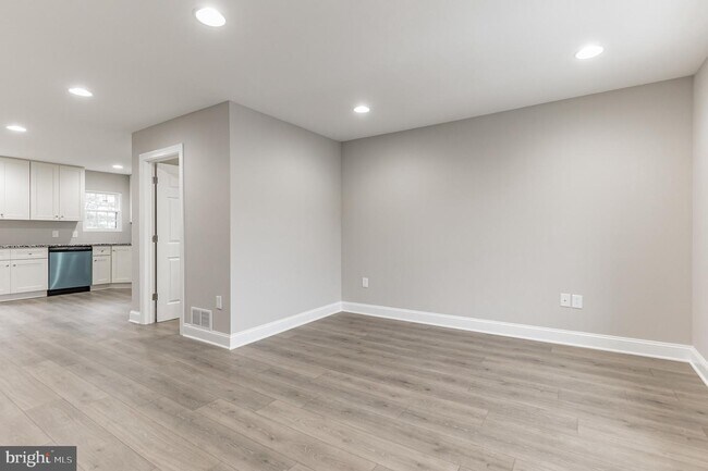 Building Photo - 109 Rutledge Ct