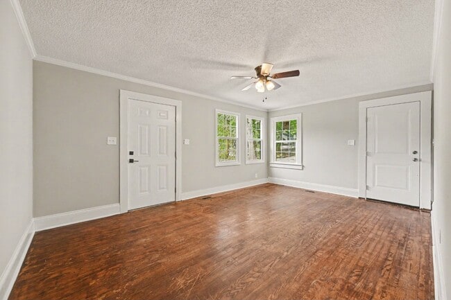 Building Photo - 359 Grice St