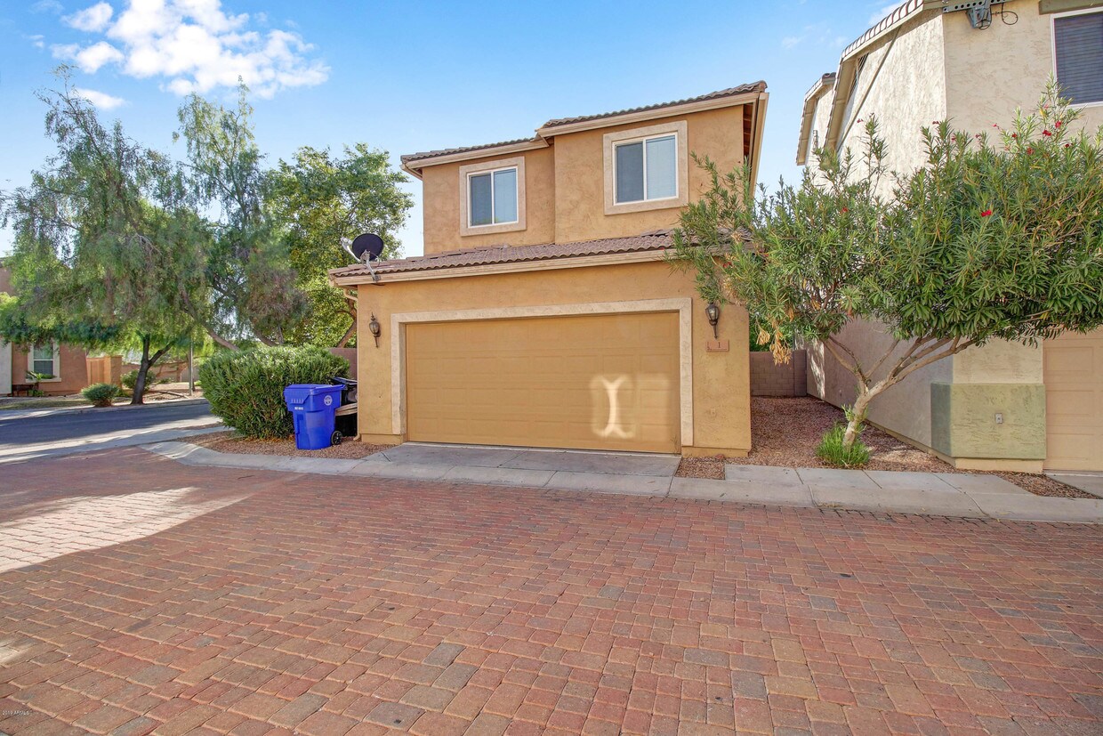 1 N 88th Ave, Tolleson, AZ 85353 House for Rent in Tolleson, AZ