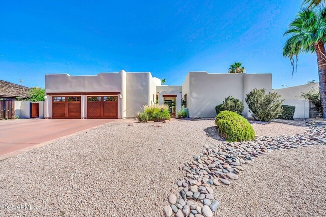 Building Photo - 110 E Concorda Dr