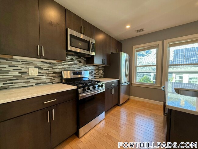 Building Photo - 31-33 Thornton St.