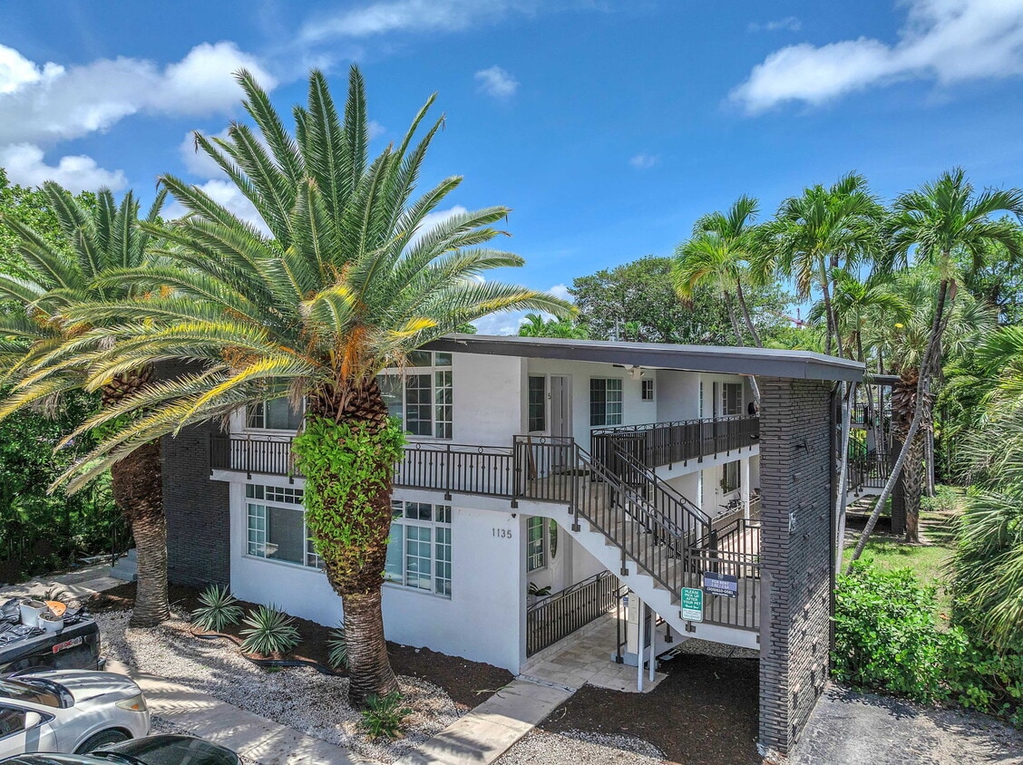 Photo - 1135 92nd St (Bay Harbor Islands, FL)