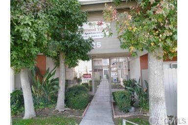 Building Photo - 3125 N Golden Ave