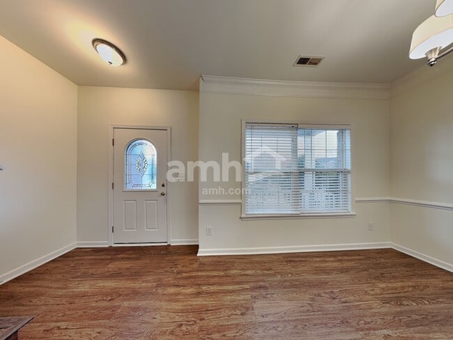 Foto del edificio - 5030 Stowe Derby Dr