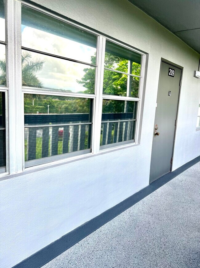 Foto del edificio - 209 Suffolk F