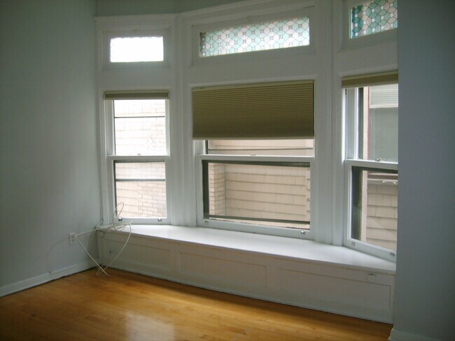 Foto del edificio - 110 Bidwell Pkwy