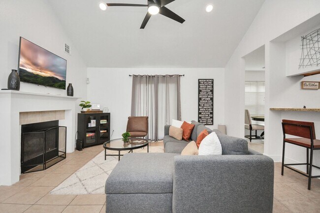 Building Photo - 7830 Pardee St