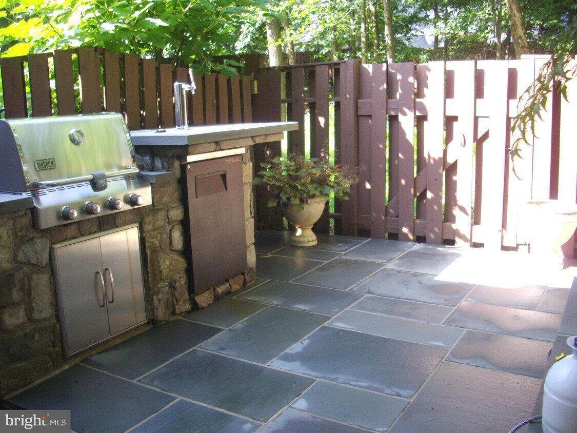 Foto principal - 2389 Southgate Square